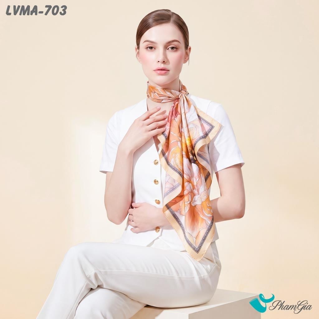 Khăn Lụa Vuông Mia 70*70Cm Họa Tiết Chi Mẫu Đơn Màu Cam Apricot (LVMA703)
