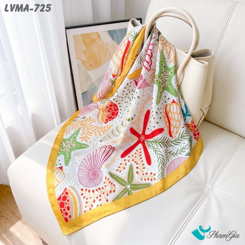 Khăn Lụa Vuông Mia 70*70Cm Họa Tiết Sinh Vật Biển Màu Vàng Sáng (LVMA725)