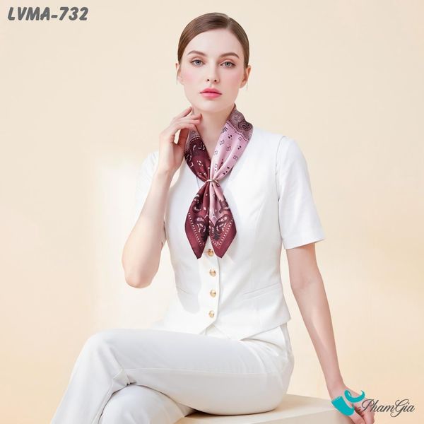 Khăn Lụa Vuông Mia 70*70Cm Họa Tiết Tân Cổ Điển Màu Đỏ Thẫm Phối Hồng (LVMA732)