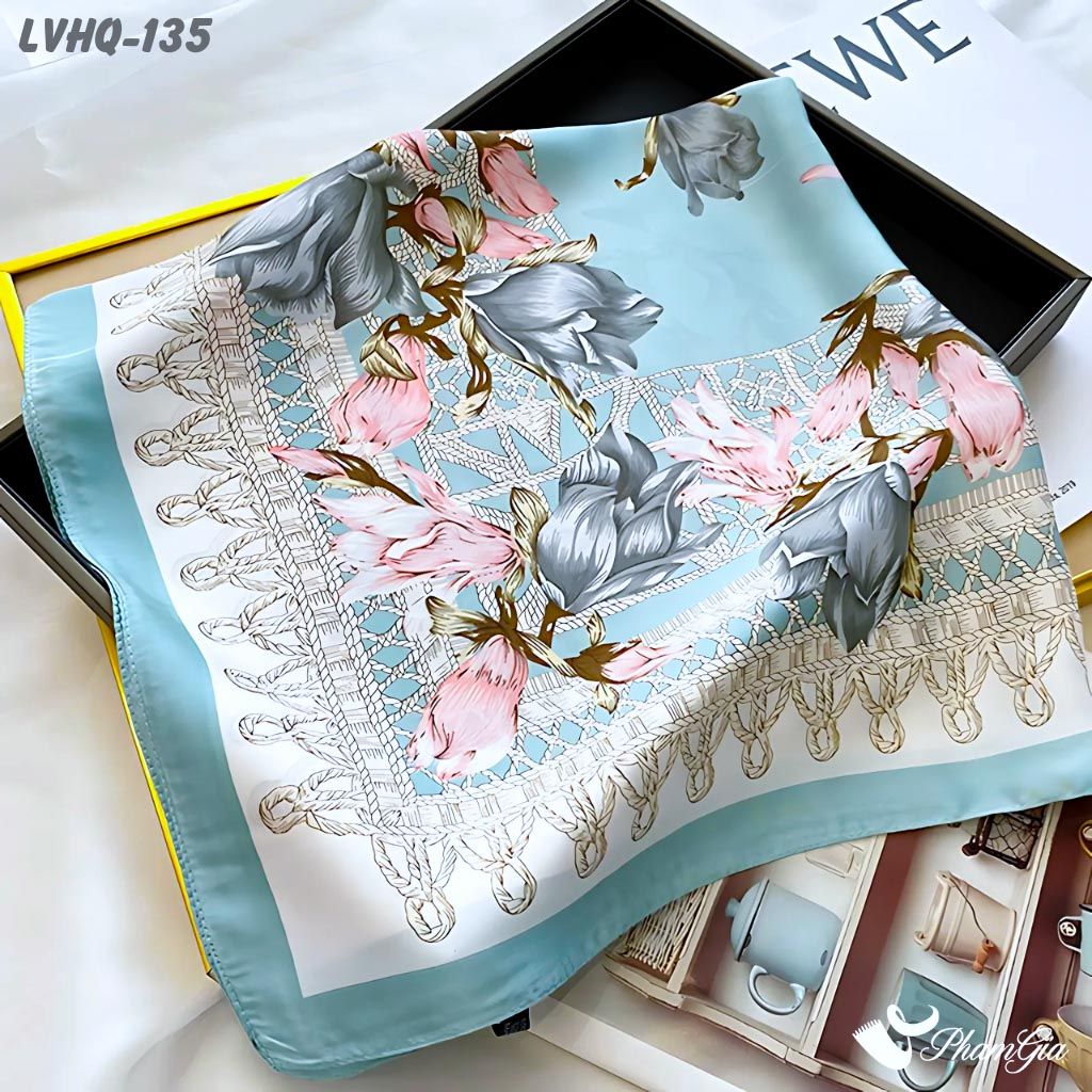 Khăn Lụa Vuông 70*70Cm Phong Cách Hàn Quốc Họa Tiết Hoa Mộc Lan Phối Nền Xanh Ngọc Bích (LVHQ135)