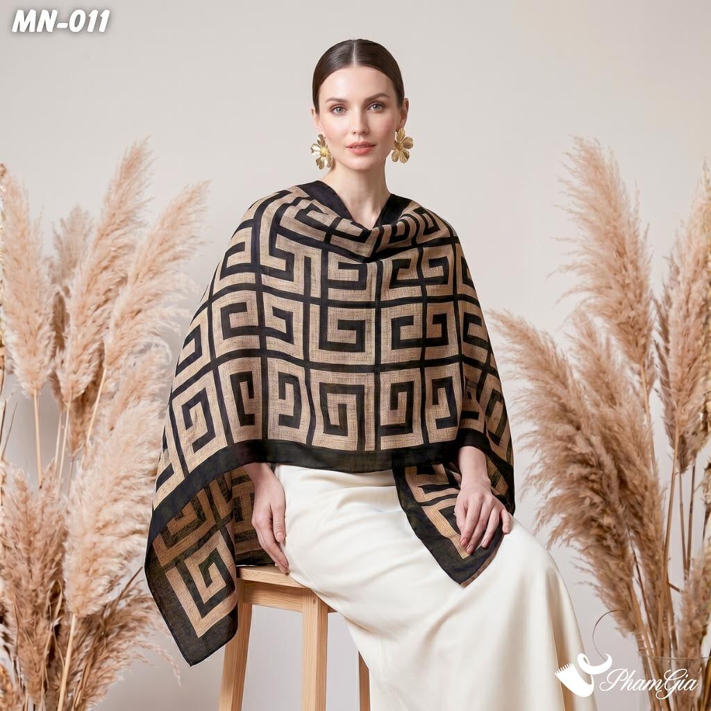 Khăn Choàng Mộc Nhiên Họa Tiết Retro Phối Màu Đen & Nâu Nhạt Hiện Đại (MN011)