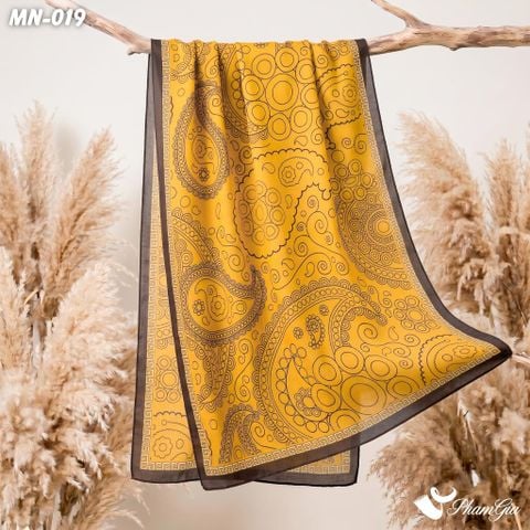 Khăn Choàng Mộc Nhiên Họa Tiết Paisley Màu Vàng Nghệ Sang Trọng (MN019)