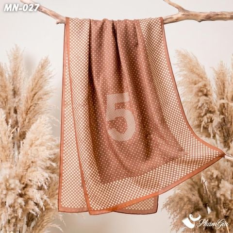 Khăn Choàng Mộc Nhiên Họa Tiết Retro Cách Điệu Màu Nâu Đất Thanh Lịch (MN027)