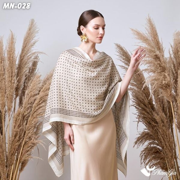 Khăn Choàng Mộc Nhiên Họa Tiết Chấm Bi Màu Beige Thanh Lịch (MN028)