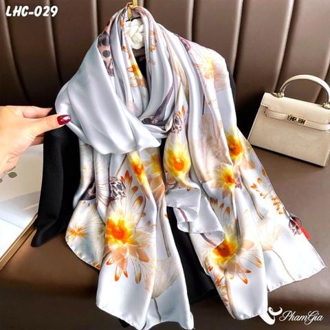 Khăn Choàng Lụa Hàng Châu Màu Xanh Baby Ngọc Họa Tiết Đài Sen Tinh Tế