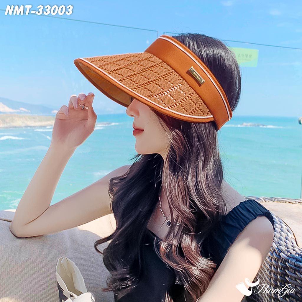 Người Mẫu Đội Nón Mui Trần Chống Nắng Cách Nhiệt Thời Trang Màu Cam Đất