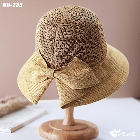 Phía Sau Nón Rộng Vành Trơn Phối Nơ Bản To Màu Bạc Xỉu