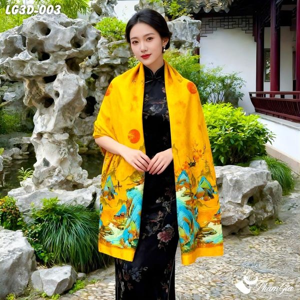 Khăn Choàng Lụa Gấm 3D Cao Cấp Họa Tiết Tranh Sơn Thủy Hoàng Kim Quý Phái (LG3D003)