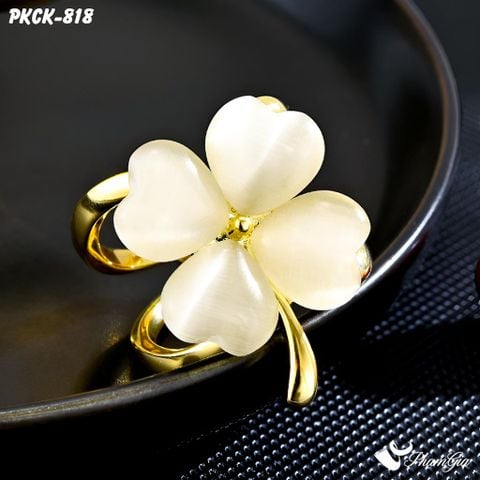 Góc Nghiêng Phụ Kiện Cài Khăn Cỏ Bốn Lá May Mắn