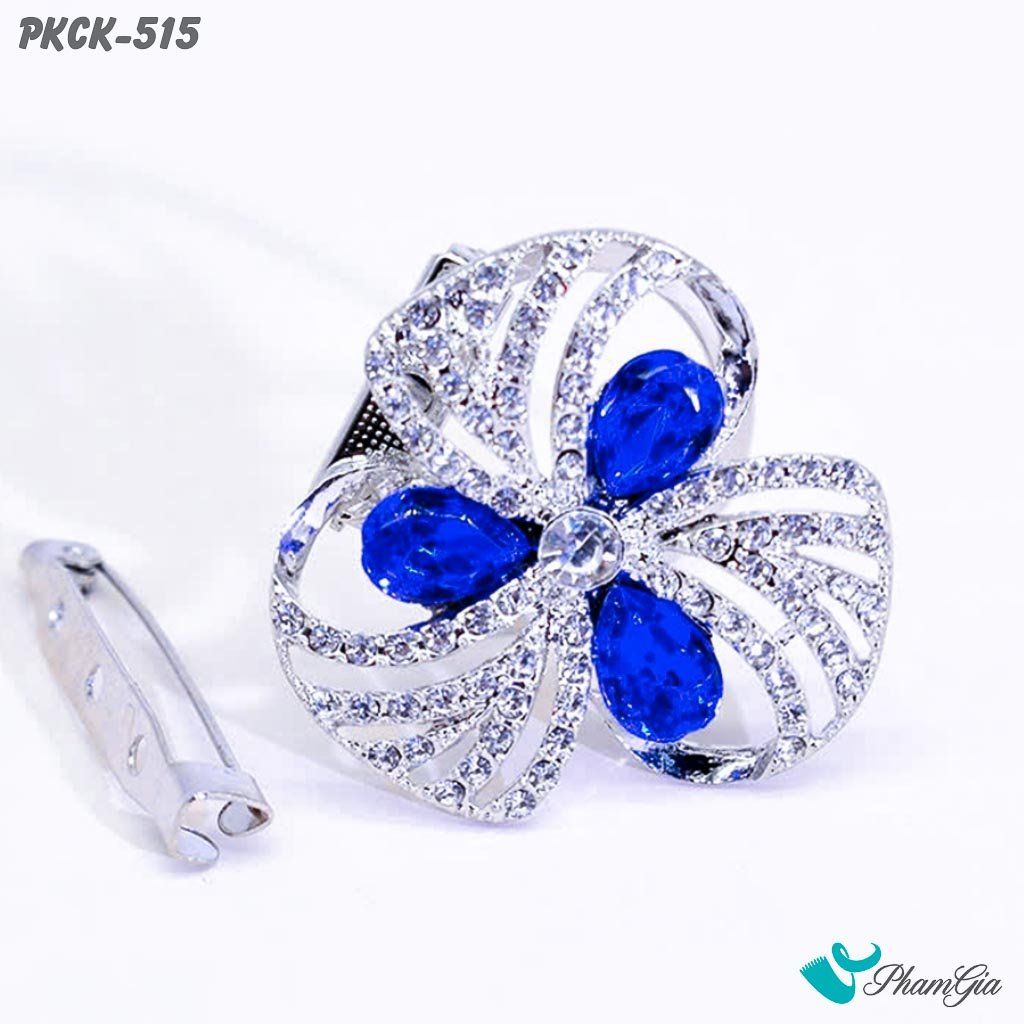 Phụ Kiện Cài Khăn, Cài Áo Đa Năng Họa Tiết Họa Tiết Hoa Ba Cánh Đính Đá Màu Xanh (PKCK515)