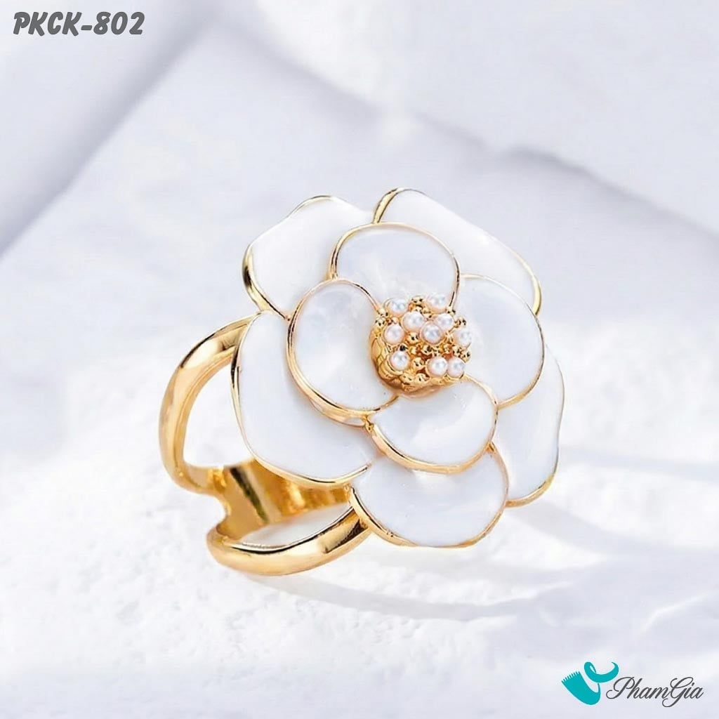 Phụ Kiện Cài Khăn Hoa Trà Tráng Men Thanh Lịch Màu Trắng (PKCK802)