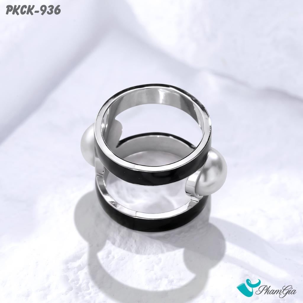 Phụ Kiện Cài Khăn Vòng Kép Tráng Men Đính Ngọc Trai Hiện Đại Màu Đen Bạc (PKCK936)