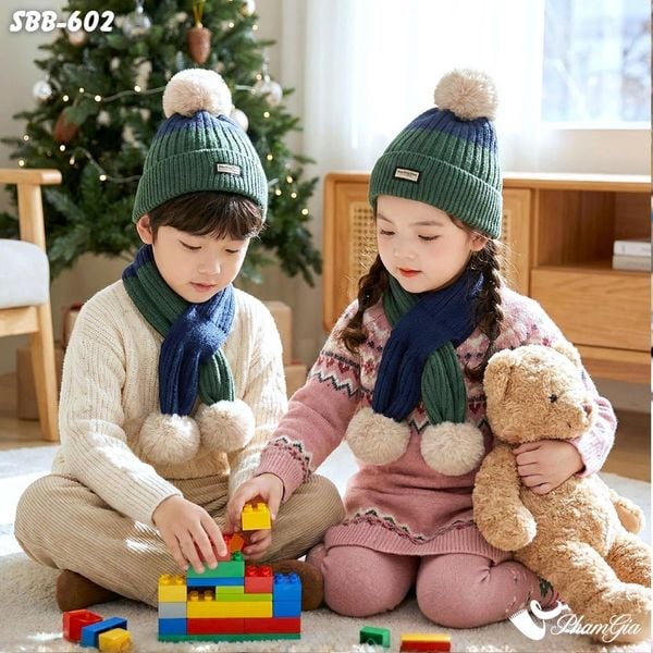Set Khăn Nón Len Giữ Ấm Cao Cấp Cho Bé Phối Màu Xanh Ngọc - Xanh Navy Dễ Thương (SBB602)