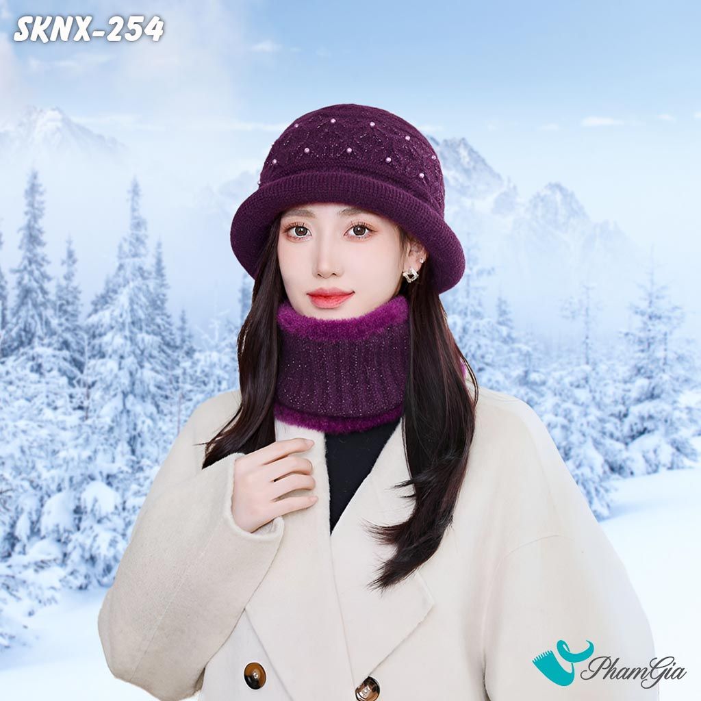 Người Mẫu Set Khăn Nón Len Giữ Ấm 2 Lớp Đính Hạt Màu Tím Cẩm