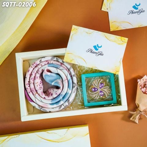 Set Quà Tặng Khăn Lụa Vuông 70*70cm Và Phụ Kiện Cài Khăn Tiết Kiệm (SQTT02006)