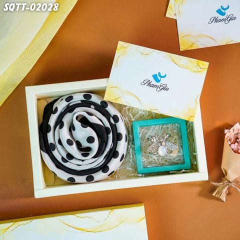 Set Quà Tặng Khăn Lụa Vuông 70*70cm Và Phụ Kiện Cài Khăn Tiết Kiệm (SQTT02028)