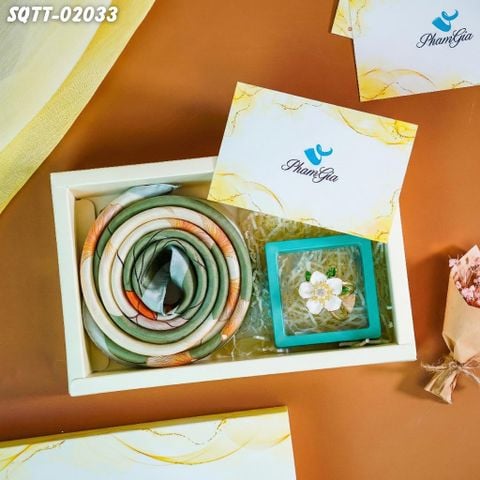 Set Quà Tặng Khăn Lụa Vuông 70*70cm Và Phụ Kiện Cài Khăn Tiết Kiệm (SQTT02033)