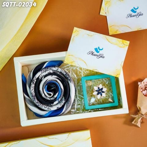 Set Quà Tặng Khăn Lụa Vuông 70*70cm Và Phụ Kiện Cài Khăn Tiết Kiệm (SQTT02034)