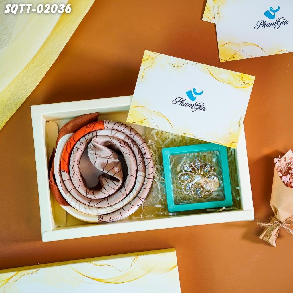 Set Quà Tặng Khăn Lụa Vuông 70*70cm Và Phụ Kiện Cài Khăn Tiết Kiệm (SQTT02036)