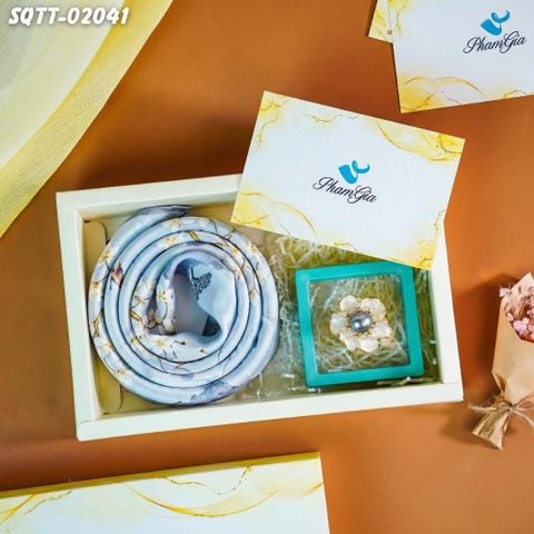 Set Quà Tặng Khăn Lụa Vuông 70*70cm Và Phụ Kiện Cài Khăn Tiết Kiệm (SQTT02041)