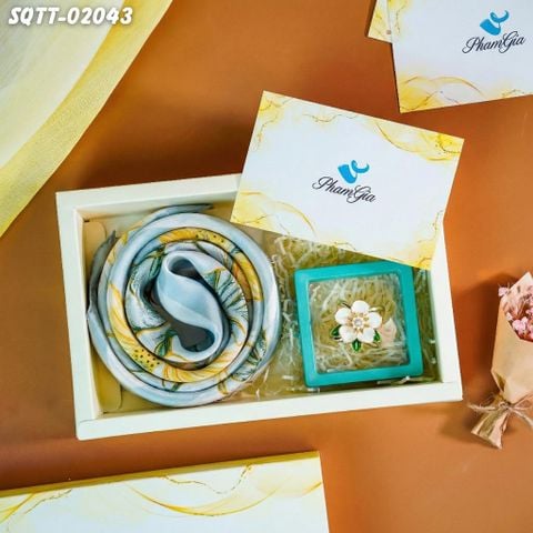Set Quà Tặng Khăn Lụa Vuông 70*70cm Và Phụ Kiện Cài Khăn Tiết Kiệm (SQTT02043)