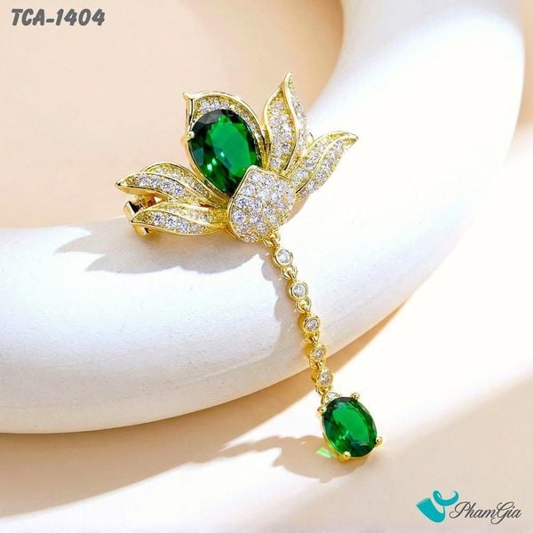 Ghim Cài Áo Hoa Sen Tua Rua Đính Đá Ngọc Lục Bảo Sang Trọng (TCA1404)