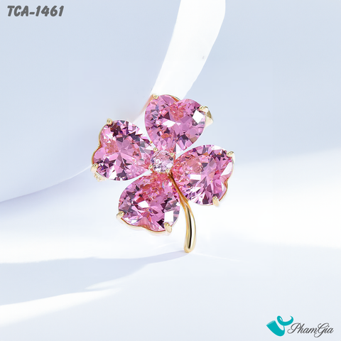 Ghim Cài Áo Cỏ Bốn Lá Pha Lê Hồng Thanh Lịch (TCA1461)