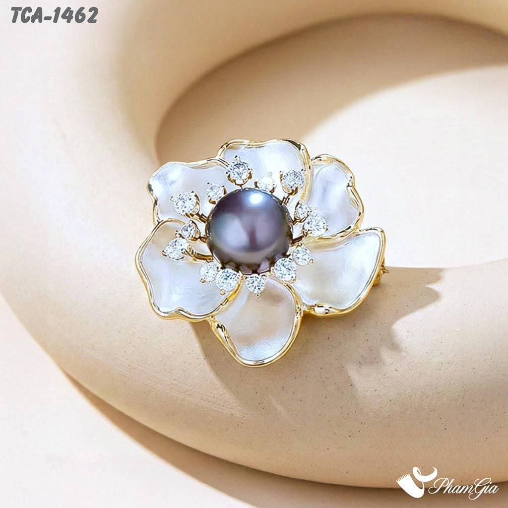 Ghim Cài Áo Hoa Trà Đính Đá Thanh Lịch (TCA1462)