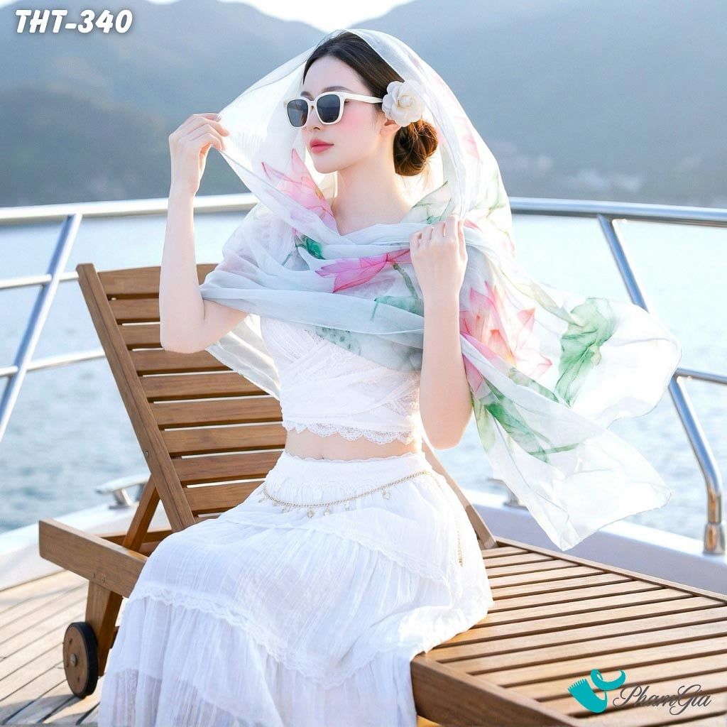 Khăn Choàng Tằm Họa Tiết Hoa Sen Màu Xanh Mint Thanh Lịch (THT340)