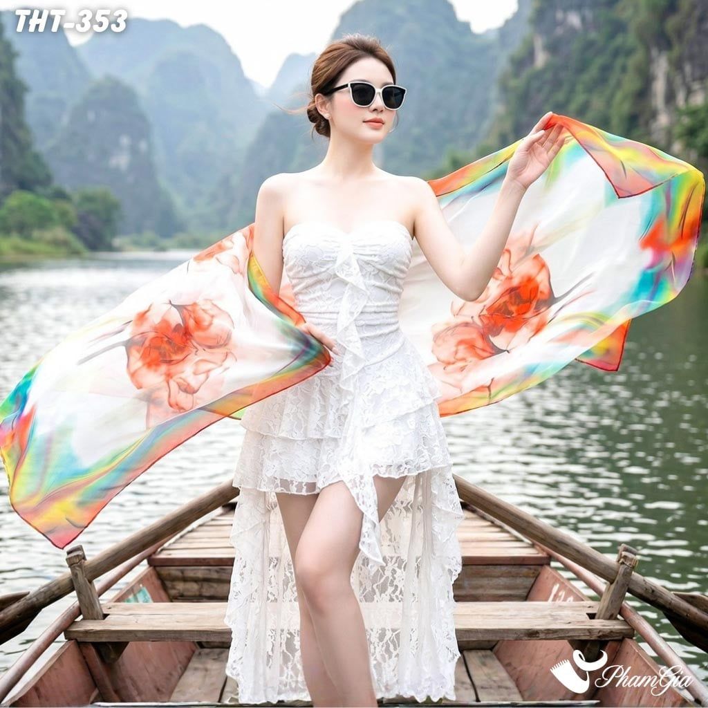 Khăn Choàng Tằm Họa Tiết Hoa Tulip Phối Nhiều Màu Thanh Lịch (THT353)