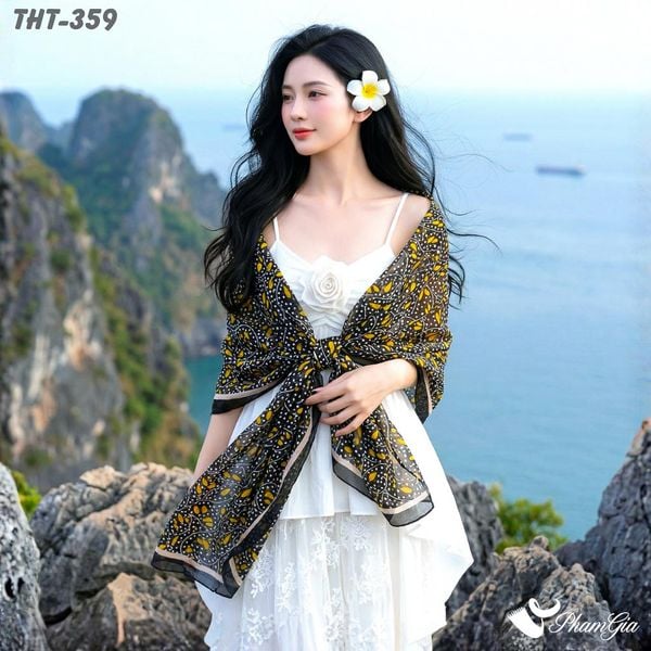 Khăn Choàng Tằm Họa Tiết Lá Cách Điệu Phối Màu Đen Vàng Thanh Lịch (THT359)