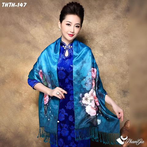 Người Mẫu Choàng Khăn Choàng Tằm Hoa Thượng Hải 2 Lớp Cao Cấp Họa Tiết Hoa Hồng Màu Xanh Ngọc Kiều Diễm