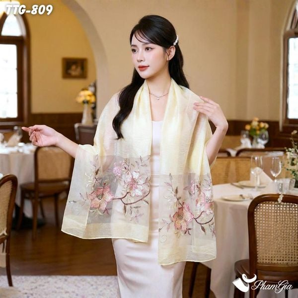 Khăn Choàng Tơ Tằm Gân Cao Cấp Thêu Hoa Mộc Lan Màu Trắng Sang Trọng (TTG809)