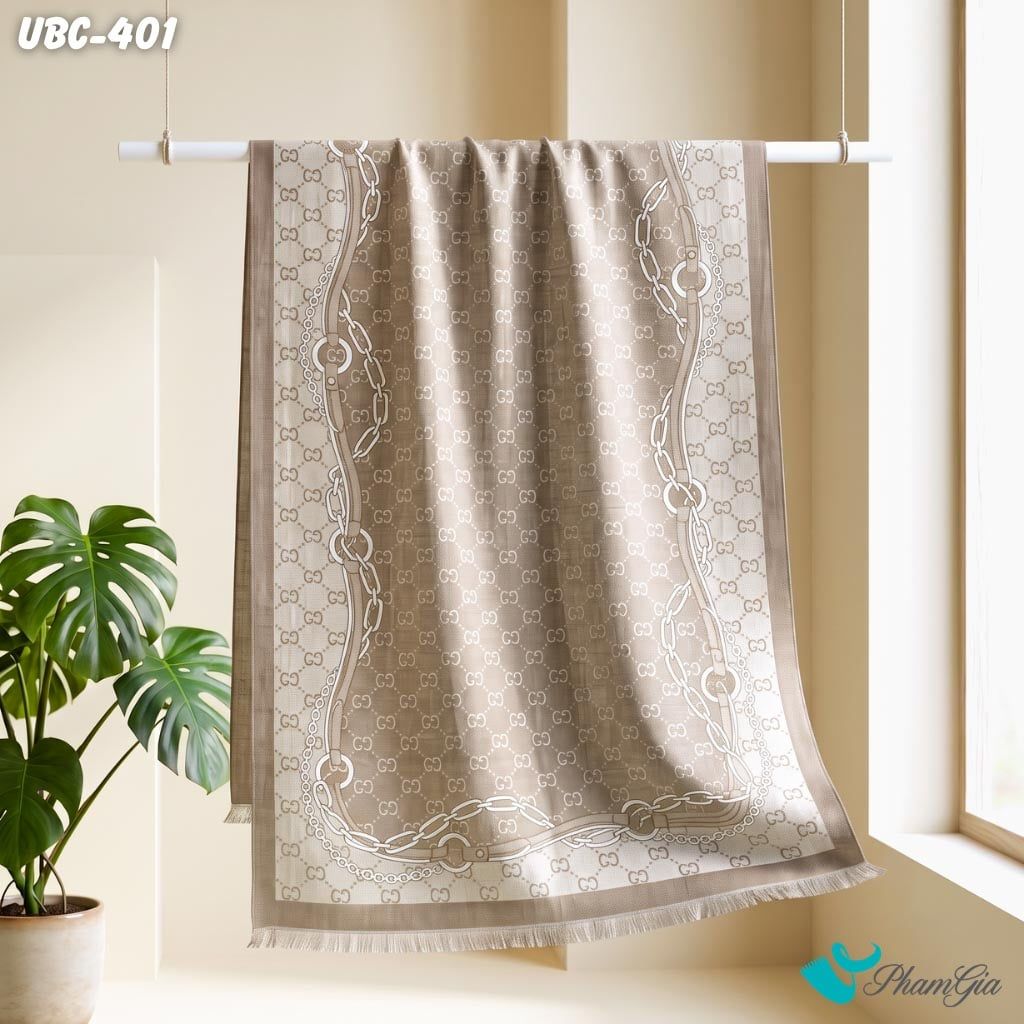 Khăn Choàng Urban Chic Hoạ Tiết Monogram Màu Beige (UBC401)