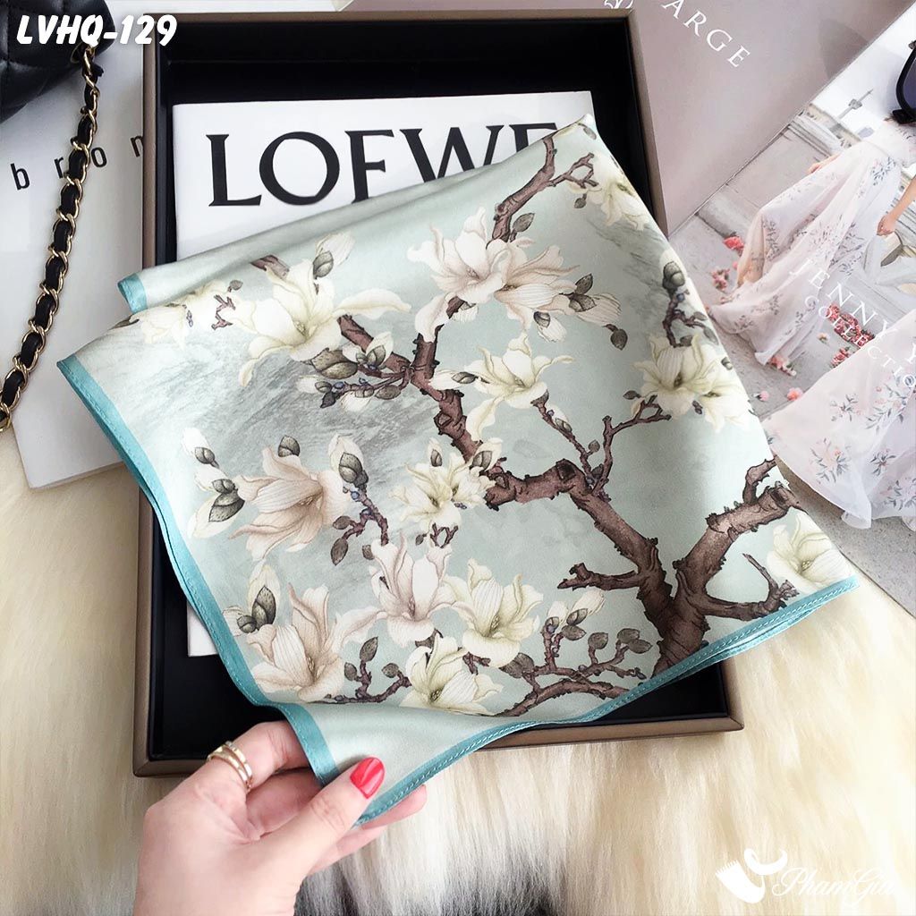 Khăn Lụa Vuông 70*70Cm Phong Cách Hàn Quốc Họa Tiết Hoa Mộc Lan Màu Xanh Ngọc (LVHQ129)