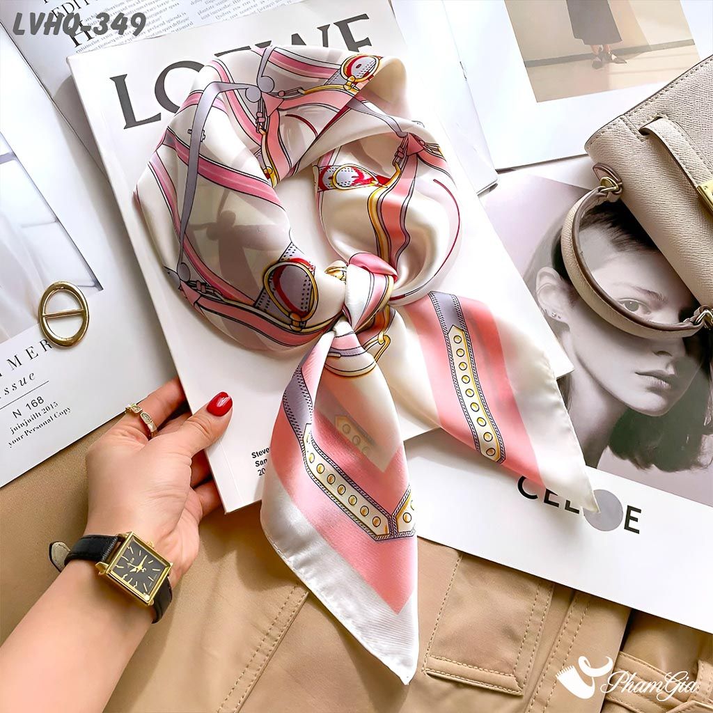 Khăn Lụa Vuông 70*70cm Phong Cách Hàn Quốc Họa Tiết Retro Phối Màu Hồng - Trắng