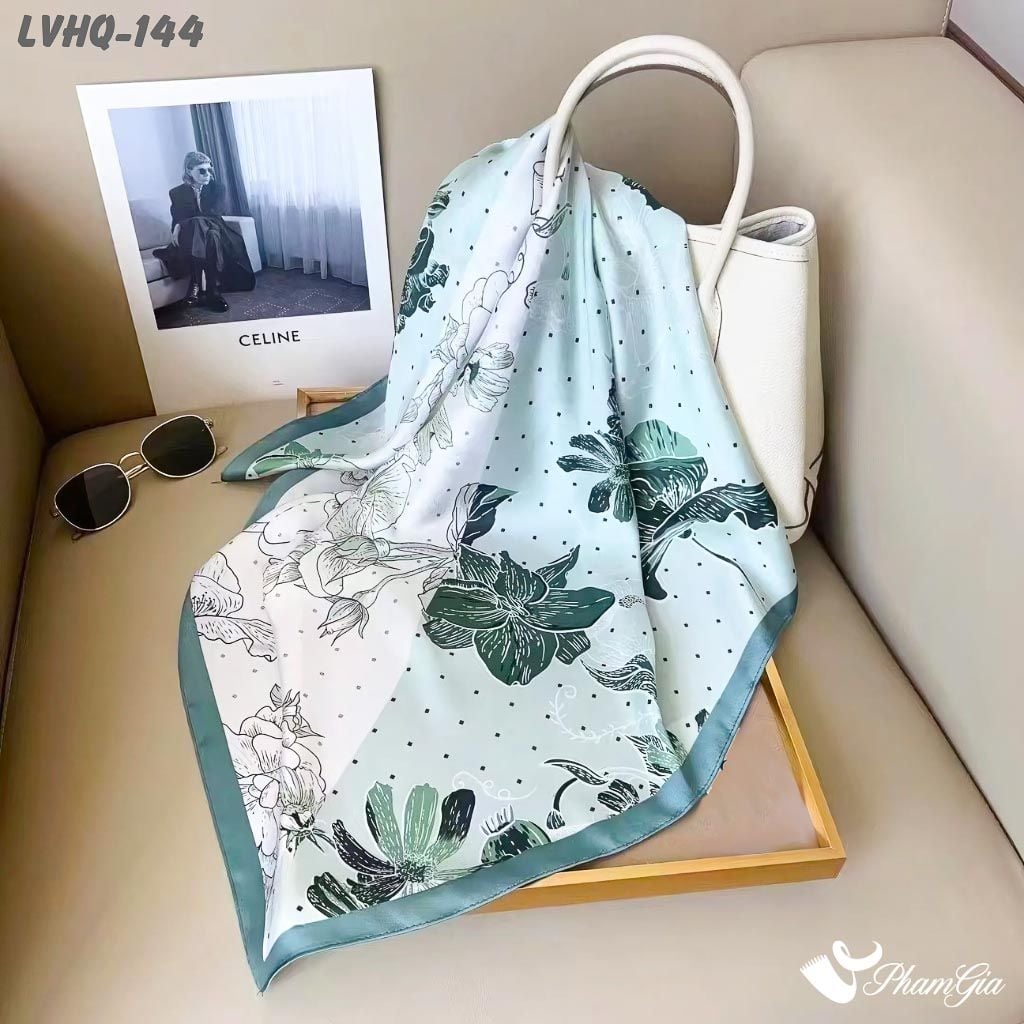 Khăn Lụa Vuông 70*70Cm Phong Cách Hàn Quốc Họa Tiết Hoa Lily Viền Xanh Ngọc (LVHQ144)