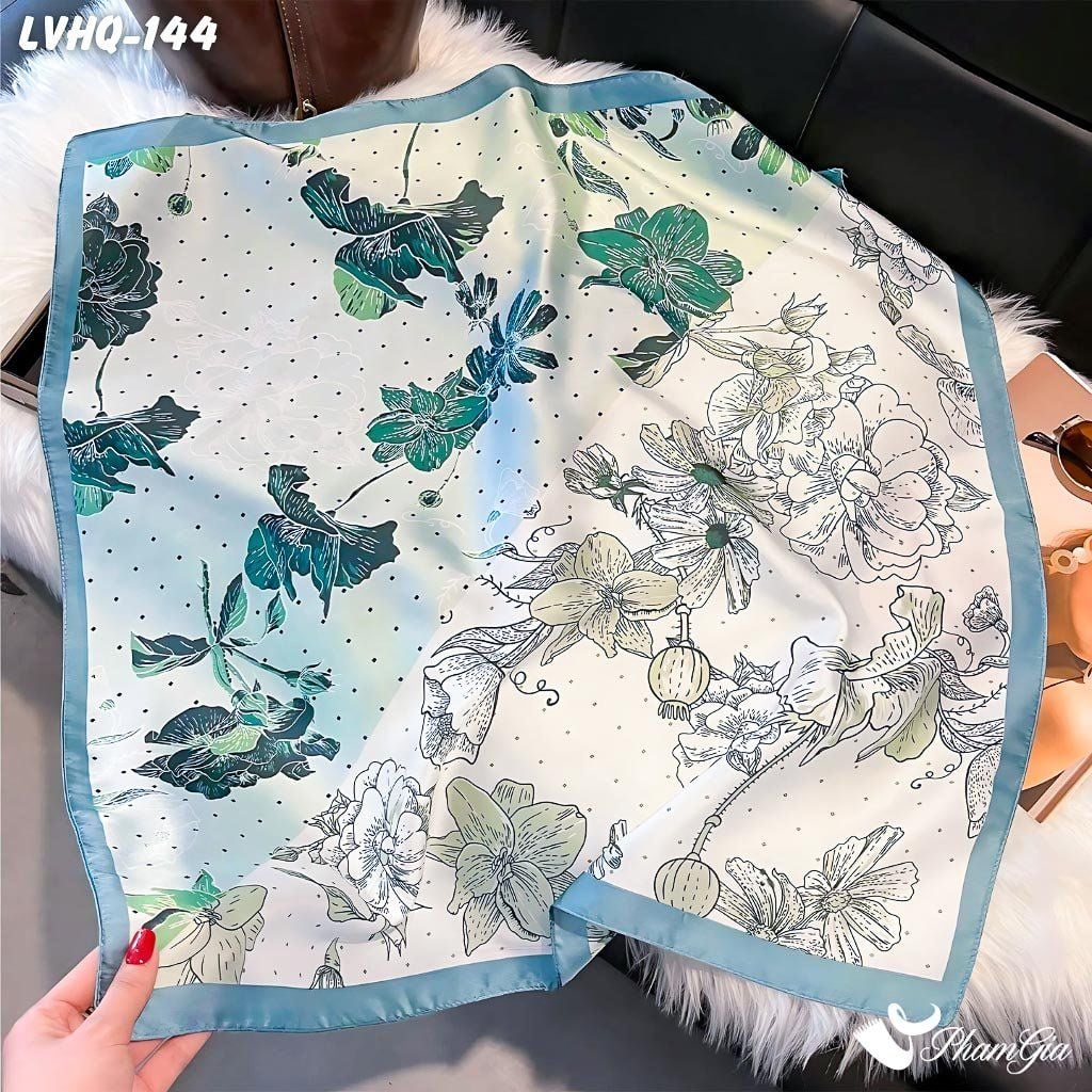 Khăn Lụa Vuông 70*70Cm Phong Cách Hàn Quốc Họa Tiết Hoa Lily Viền Xanh Ngọc (LVHQ144)