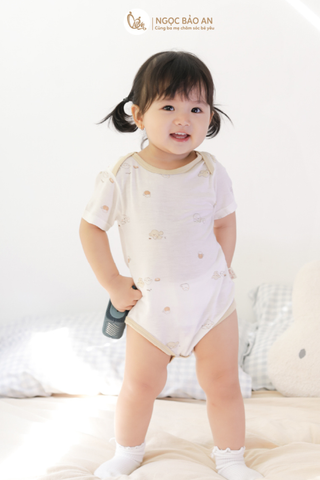 [HONEY] Bodychip tay ngắn rayon 2 chiều cún trắng