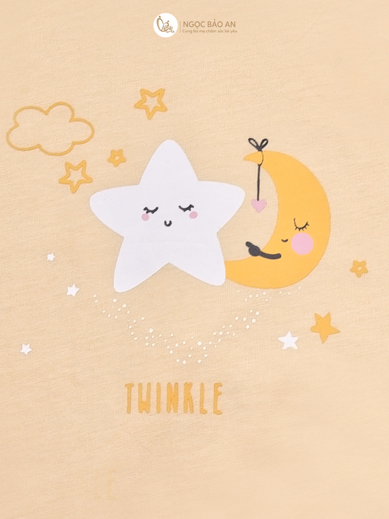 [NGỌC BẢO AN KIDS] Bộ quần áo lửng bé gái hoạ tiết trăng sao vàng