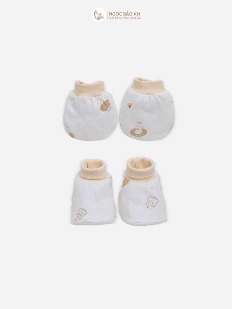 [M&B] Bộ bao tay chân bo cotton sơ sinh họa tiết Gấu Cooking Vàng