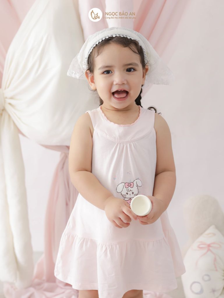 [M&B] Đầm dáng yếm xòe cotton tone hồng rabbit
