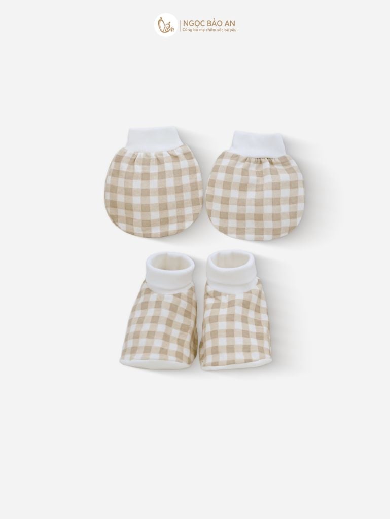 [M&B] Bộ bao tay chân bo cotton sơ sinh họa tiết caro nâu