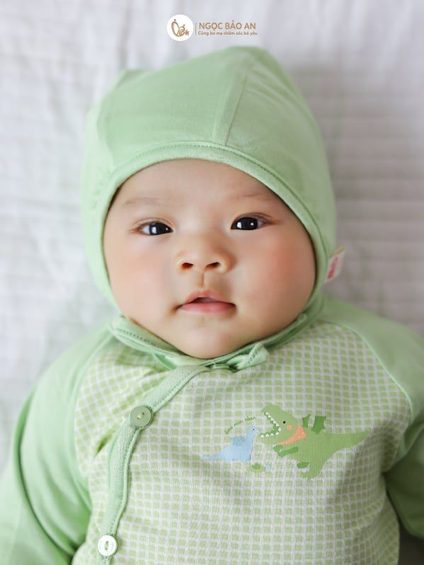 [M&B] Bộ tay dài cài bên caro dino PM (NB-24m)