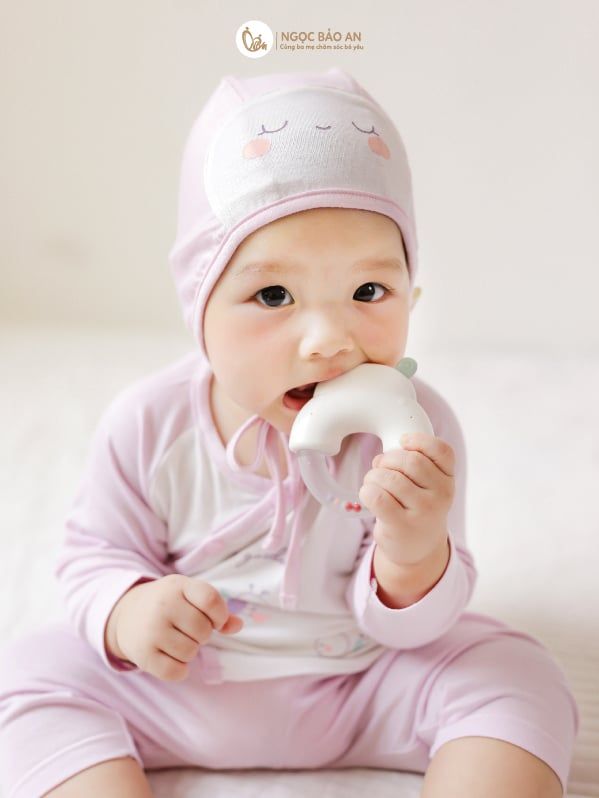 [M&B] Bộ tay dài cài bên garden tím PM (NB-24m)