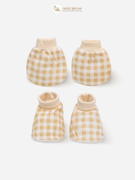[M&B] Bộ bao tay chân bo cotton sơ sinh họa tiết Caro Vàng cho bé