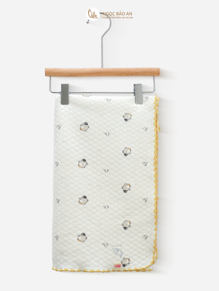 [M&B] Chăn bamboo chần bông M&B in hình họa tiết (87x100cm)