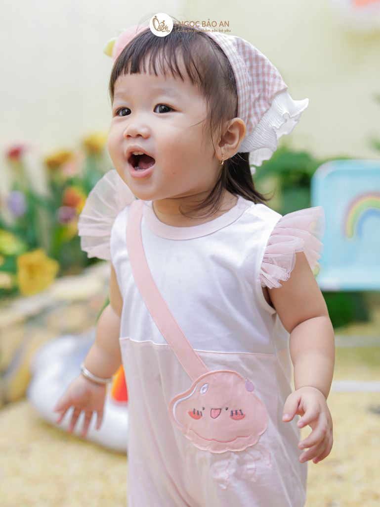 [M&B] Body đùi cotton bé gái tay cánh tiên bạch tuộc hồng
