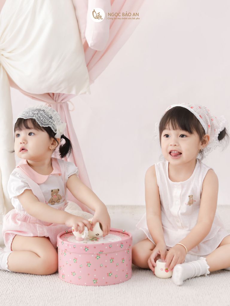 [M&B] BST PINK GIRL: Set áo+yếm bé Gái M&B cotton (Gấu Hồng)