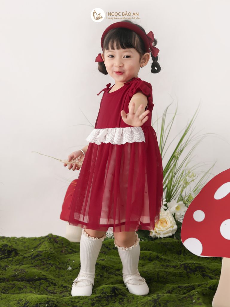 [M&B] BST THỎ MƠ: Đầm xòe công chúa tay ngắn phối ren